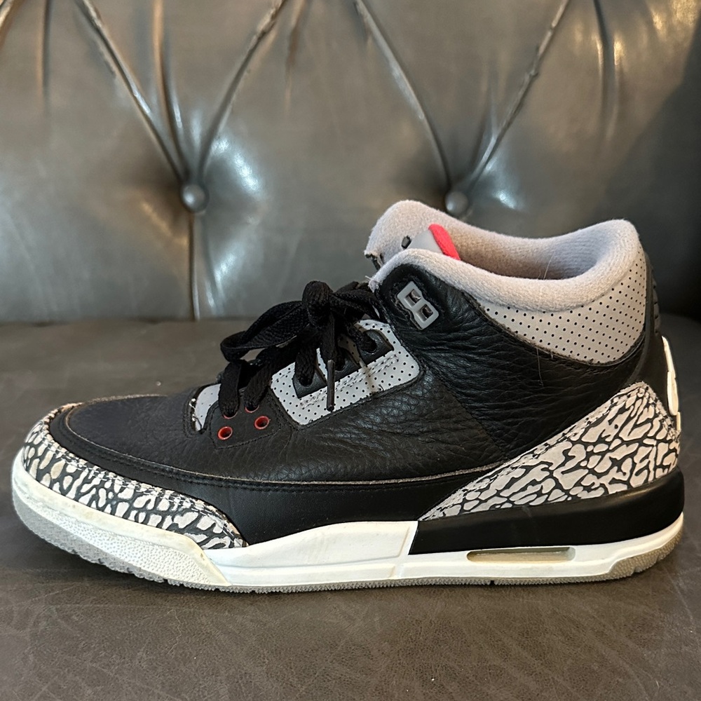 Nike Kids Black and Gray Sneakers